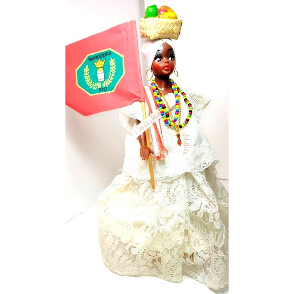Vintage Rio de Janeiro Helln's Doll w/Fruit Hat, Beaded Necklace & Flag Souvenir - Picture 1 of 12